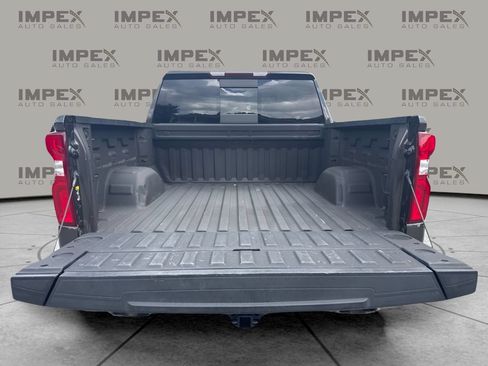 Used 2021 Chevrolet Silverado 1500 RST w/ Convenience Package II AWD/4WD image 17