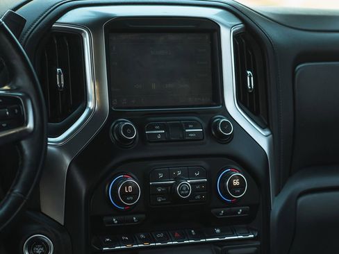 Used 2019 Chevrolet Silverado 1500 LT w/ Convenience Package image 22