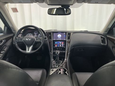 Used 2018 INFINITI Q50 Luxe w/ Cargo Package (L95) AWD/4WD image 12