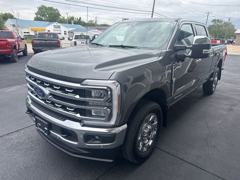 Used 2025 Ford F250 Lariat w/ Lariat Ultimate Package AWD/4WD image 6