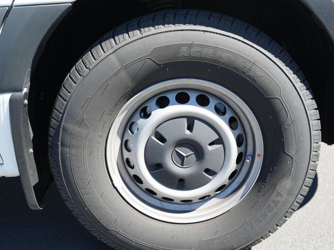 Used 2024 Mercedes-Benz Sprinter 144 Cargo image 16