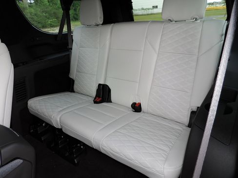 New 2026 Cadillac Escalade ESV Platinum Sport image 21