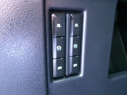 Used 2022 Ford Expedition Platinum AWD/4WD image 31