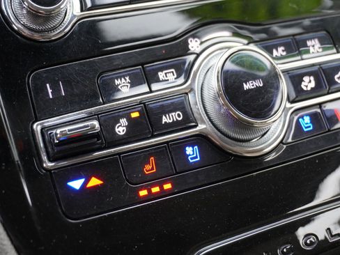 Used 2020 Lincoln Corsair Reserve w/ Equipment Group 201A image 24