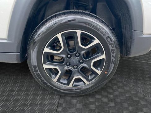 Used 2020 Jeep Compass Trailhawk AWD/4WD image 33