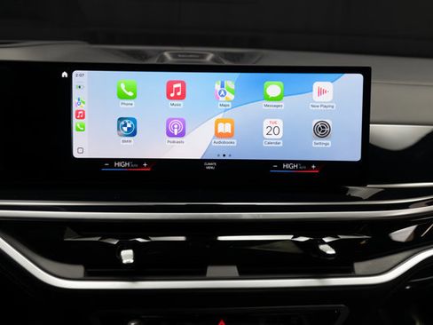 Used 2023 BMW X7 M60i w/ Executive Package image 94