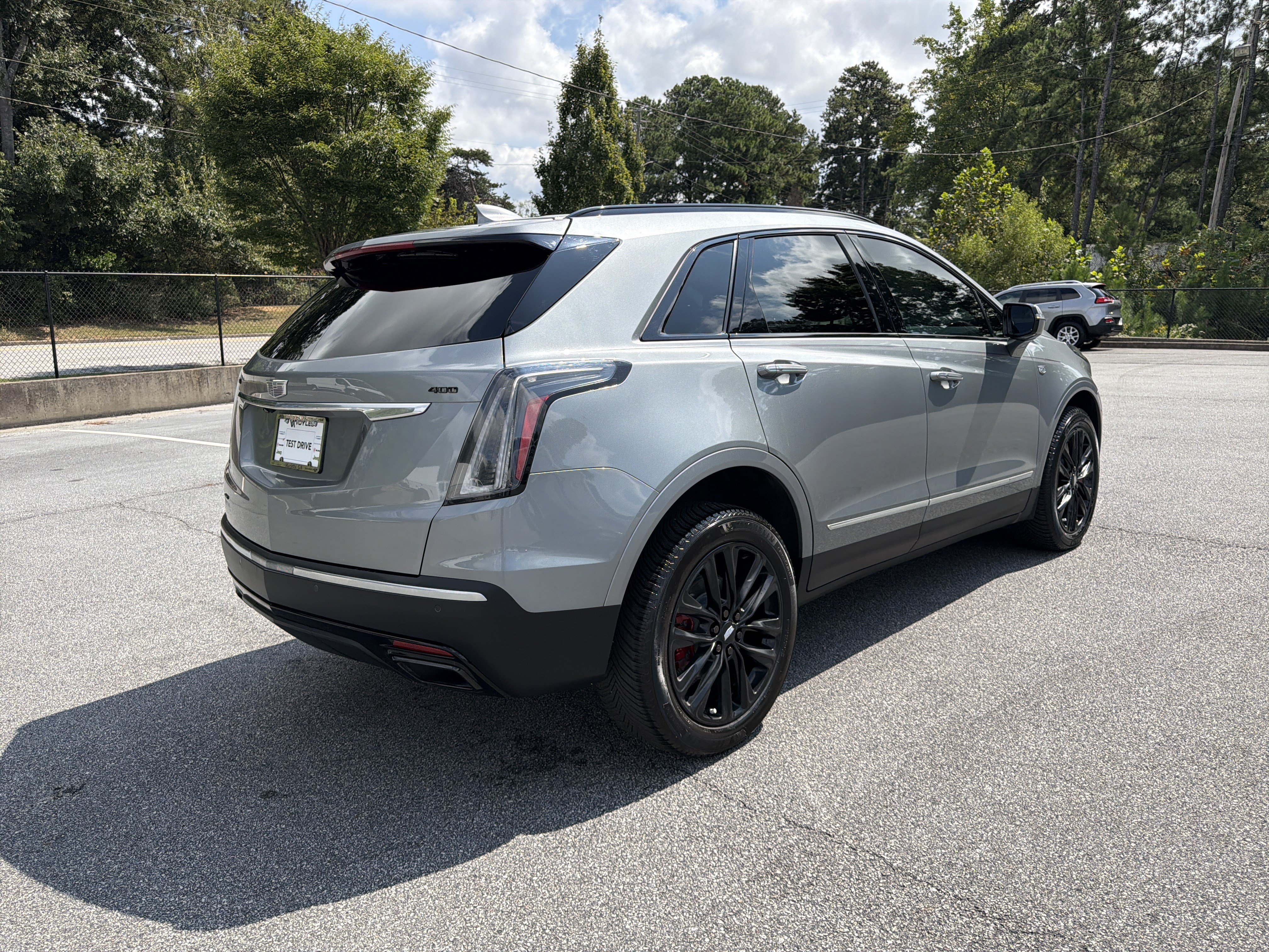 Used 2023 Cadillac XT5 Sportv w/ LPO, Floor Liner Package AWD/4WD image 8