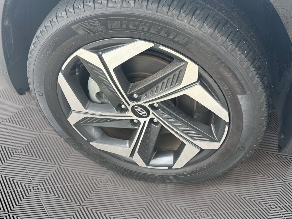 Used 2024 Hyundai Tucson Limited AWD/4WD image 35
