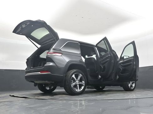 New 2026 Jeep Grand Cherokee Limited w/ Trailer Tow Package RWD image 52
