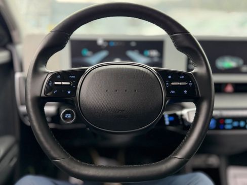 Used 2024 Hyundai Ioniq 5 Limited image 11