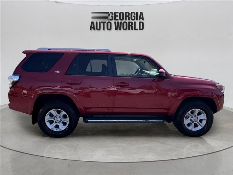 Used 2016 Toyota 4Runner SR5 AWD/4WD image 16
