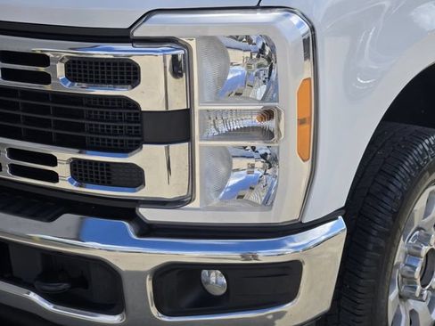 Used 2023 Ford F250 XLT AWD/4WD image 13