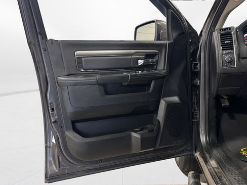 Used 2017 RAM 1500 Sport image 16