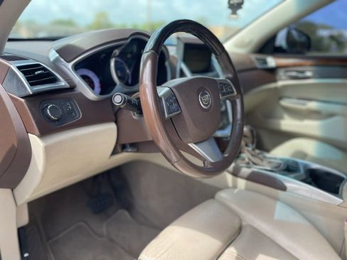 Used 2012 Cadillac SRX Luxury FWD image 19