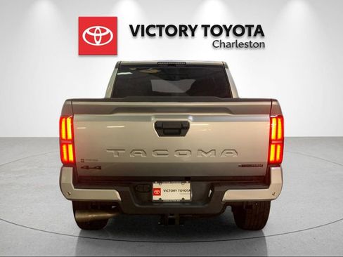 Used 2024 Toyota Tacoma TRD Sport w/ TRD Sport Upgrade Package AWD/4WD image 4