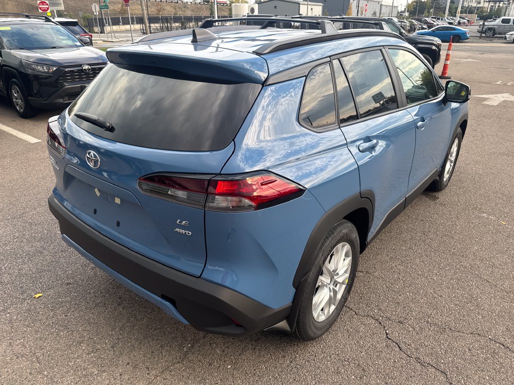 New 2026 Toyota Corolla Cross LE w/ Moonroof Package AWD/4WD image 7