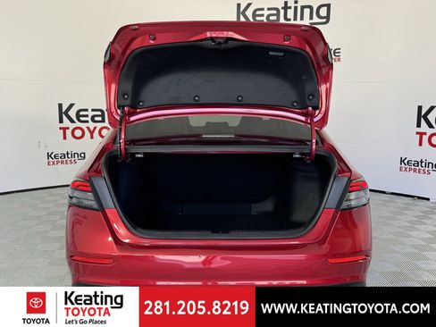 Used 2023 Honda Accord EX image 17