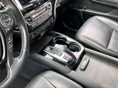 Used 2016 Honda Pilot Touring image 20