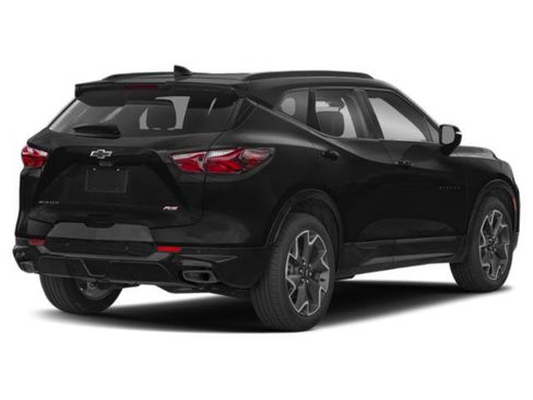 Used 2022 Chevrolet Blazer RS FWD image 2