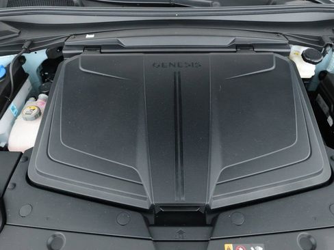 Used 2025 Genesis GV60 Advanced image 24