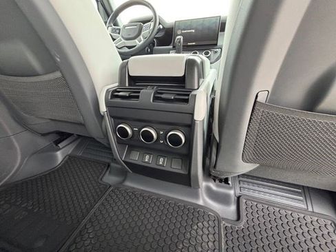 New 2026 Land Rover Defender 110 X-Dynamic SE AWD/4WD image 20