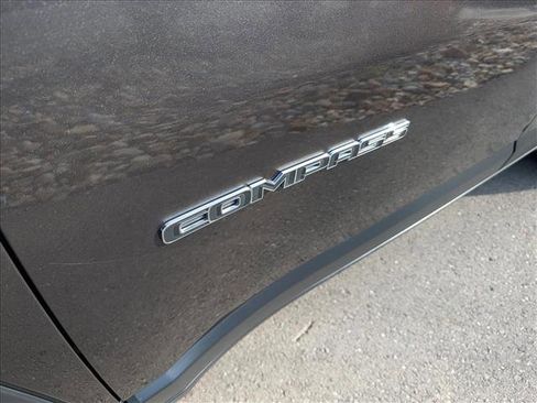 Used 2020 Jeep Compass Latitude w/ Safety & Security Group AWD/4WD image 10