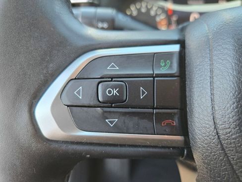 Used 2022 Jeep Compass Latitude w/ Sun and Sound Group image 28