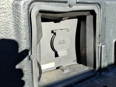 Used 2022 Ford F150 XLT w/ Equipment Group 302A High image 7