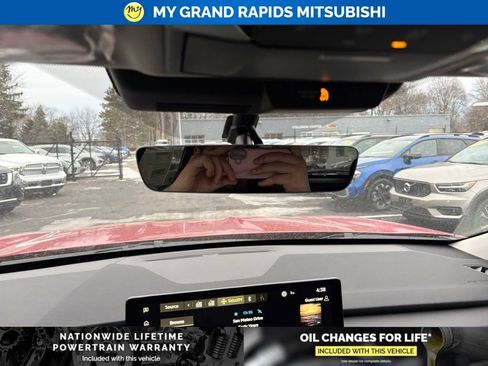 New 2026 Mitsubishi Outlander ES image 27