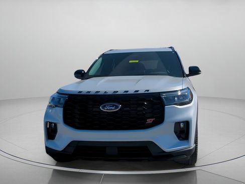 New 2026 Ford Explorer ST w/ Sun And Sound Package image 8