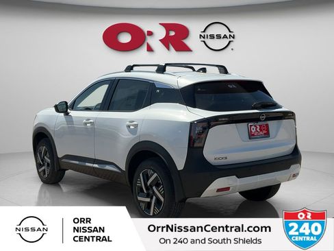 New 2026 Nissan Kicks SV w/ Cold Weather Package FWD image 7