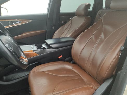 Used 2018 Lincoln MKX Reserve FWD image 17