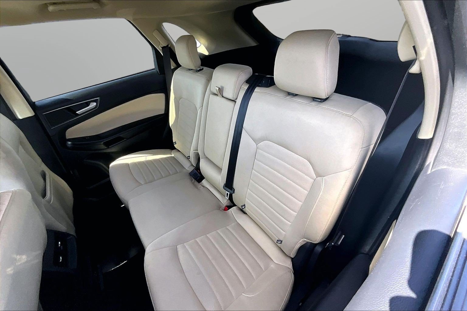 Used 2022 Ford Edge SE w/ Black Appearance Package AWD/4WD image 18