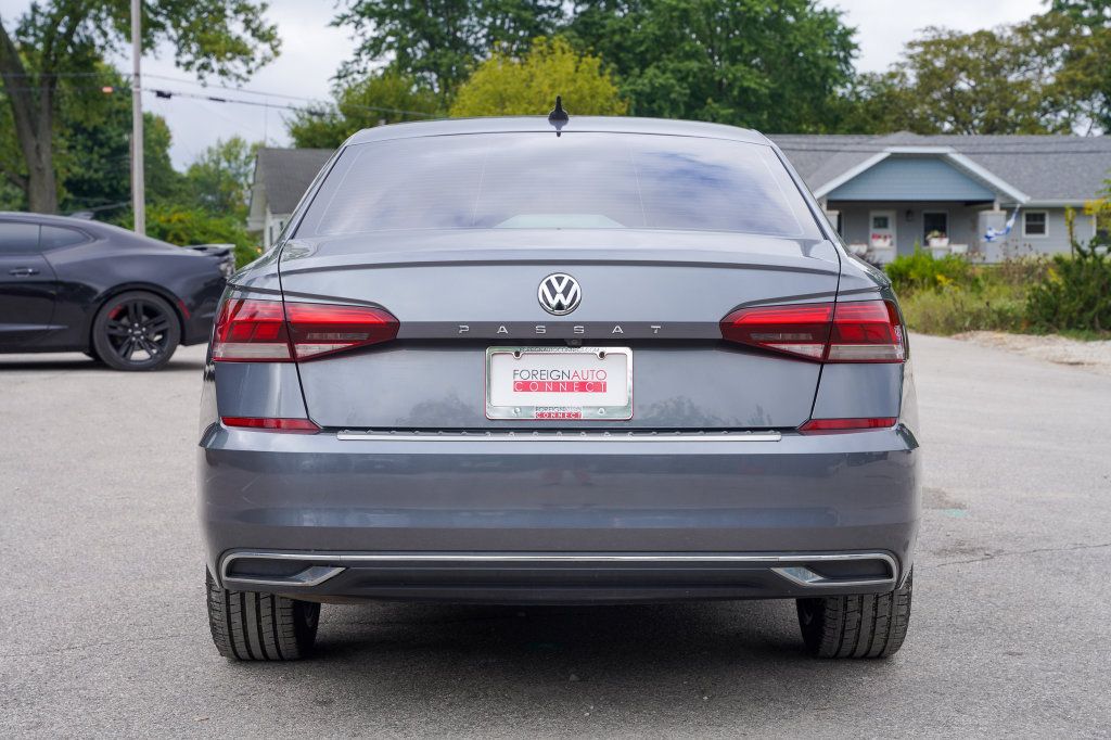 Used 2021 Volkswagen Passat 2.0T SE FWD image 6