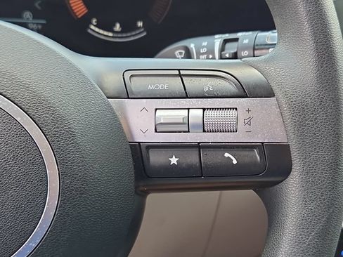 Used 2025 Hyundai Tucson SEL FWD image 25