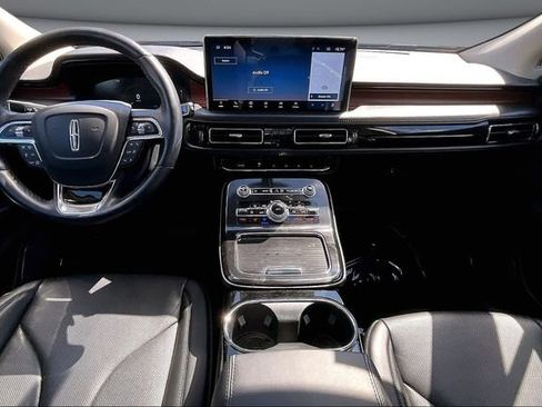 Used 2022 Lincoln Nautilus Reserve w/ Equipment Group 201A AWD/4WD image 7