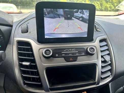 Used 2019 Ford Transit Connect XL image 11