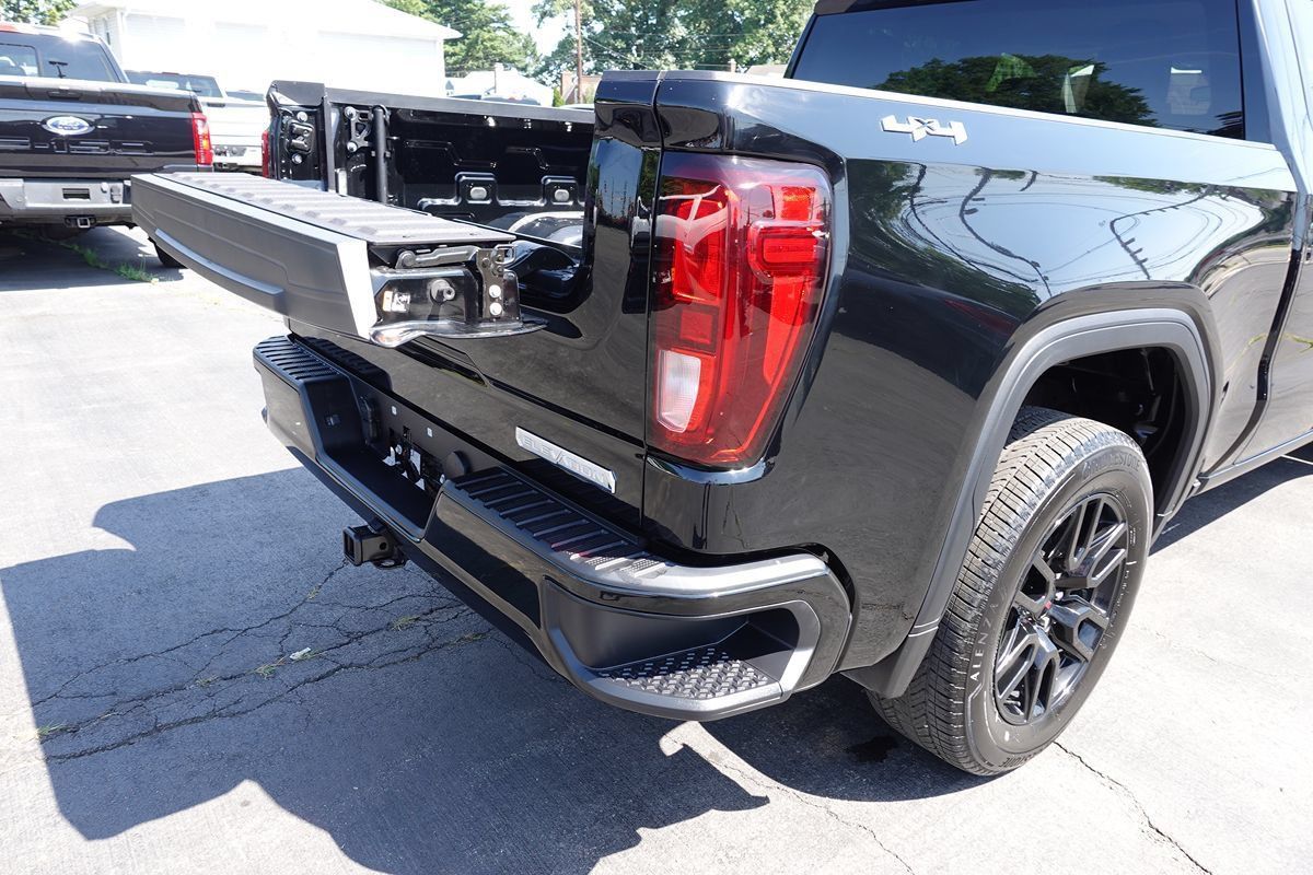 Used 2024 GMC Sierra 1500 Elevation AWD/4WD image 28