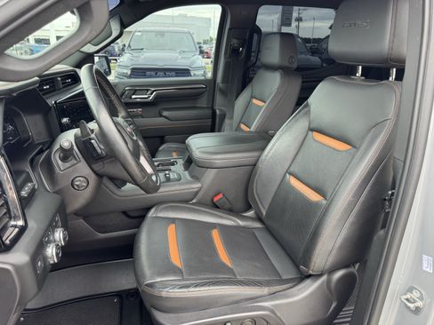 Used 2024 GMC Sierra 1500 AT4 w/ Technology Package AWD/4WD image 28