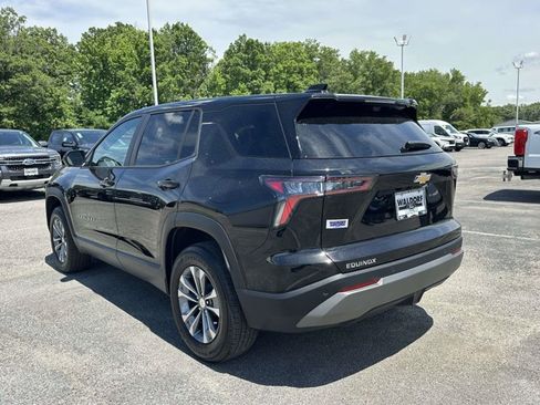 Used 2026 Chevrolet Equinox LT w/ Safety and Technology Package FWD image 4