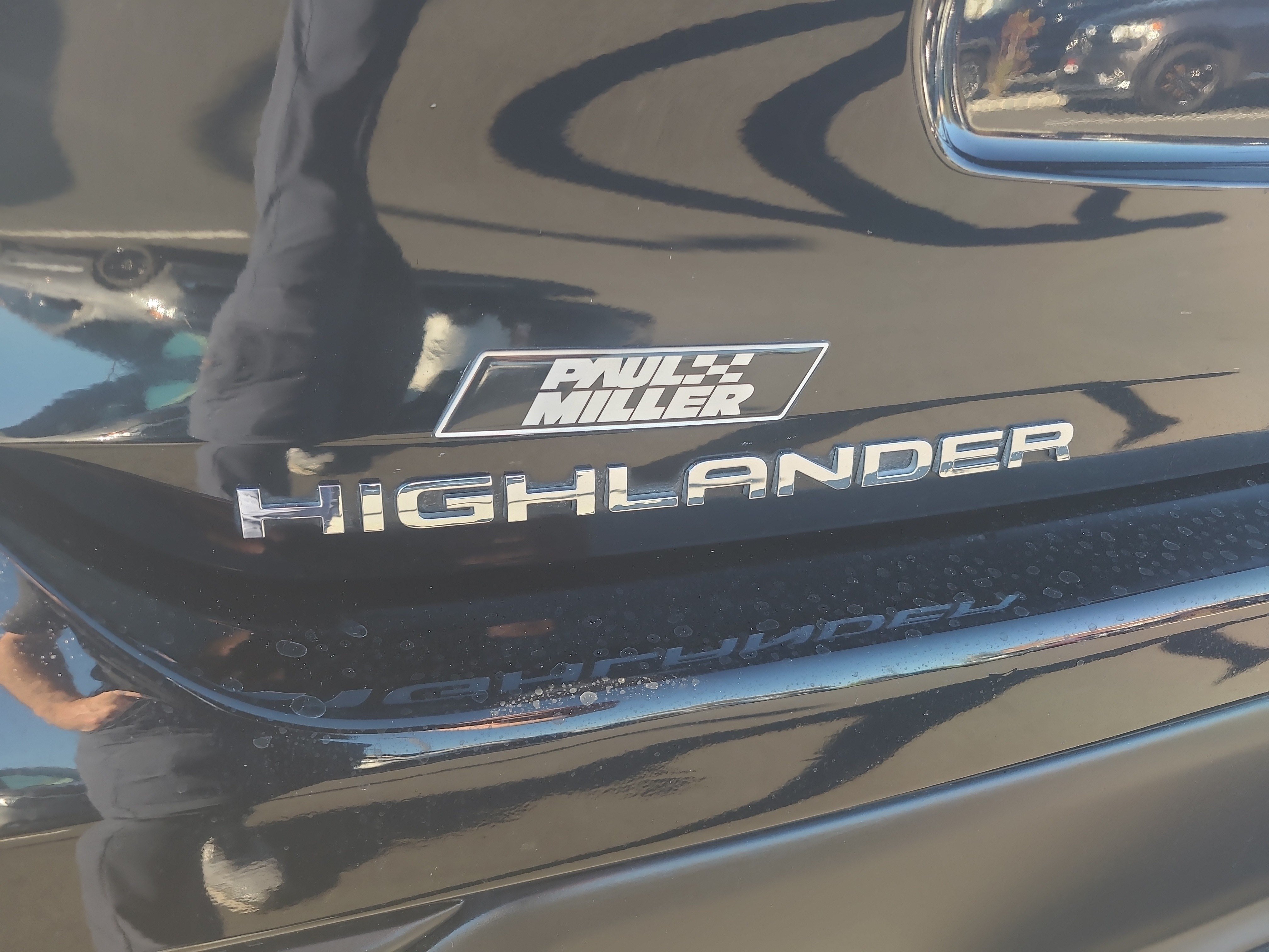 Used 2023 Toyota Highlander XLE AWD/4WD image 29