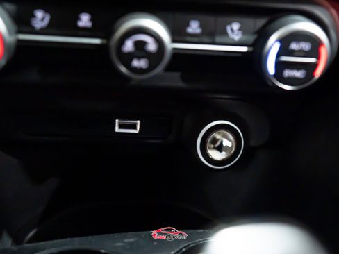 Used 2020 Alfa Romeo Giulia w/ Nero Edizione RWD image 33