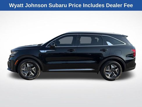 Used 2022 Kia Sorento S FWD image 3
