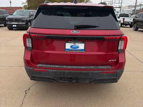 Used 2025 Ford Explorer ST-Line AWD/4WD image 7