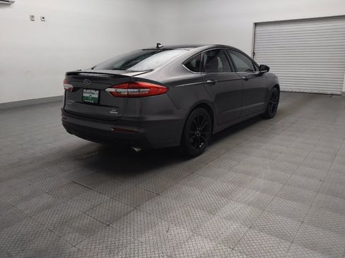 Used 2019 Ford Fusion SE w/ Equipment Group 151A FWD image 9