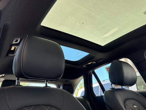 Used 2017 Mercedes-Benz GLC 300 4MATIC image 22