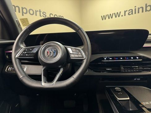 Used 2025 Buick Enclave Sport Touring image 8