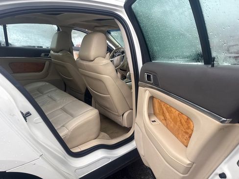 Used 2012 Lincoln MKS AWD image 13