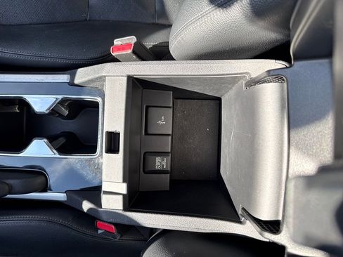 Used 2017 Honda Accord Touring image 26