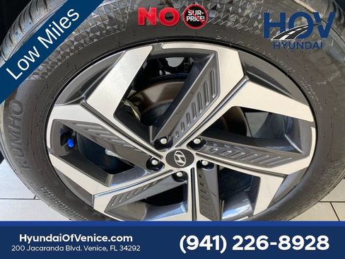 Certified 2024 Hyundai Tucson Limited FWD image 57